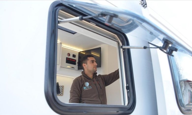 Panelvan araçlardan karavan yapıyor