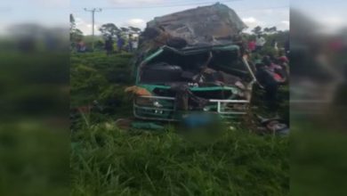 Uganda’da otobüs devrildi: 20 kişi yaşamını yitirdi