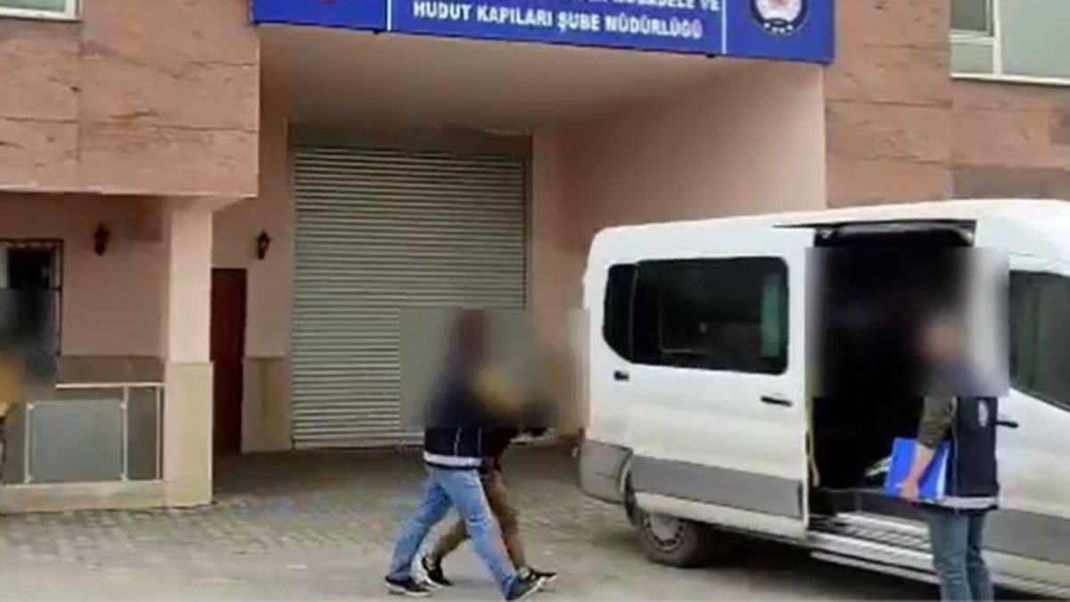 Van'da 7 göçmen kaçakçısı yakalandı