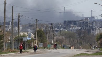 Zelenski: Azovstal’dan siviller tahliye ediliyor