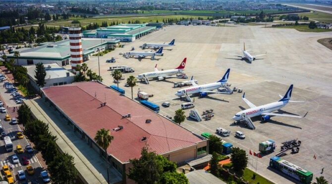 Adanalılar 85 yıllık havalimanının kapatılmasını istemiyor