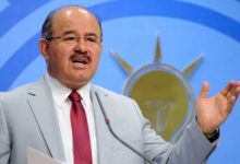 AKP'li Çelik’ten Arınç’a ‘kral çıplak’ desteği ve ‘liberal yazarların canına okuduk’ açıklaması