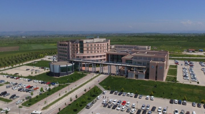 Balıkesir Üniversitesi'nde 'kişiye özel' ilan