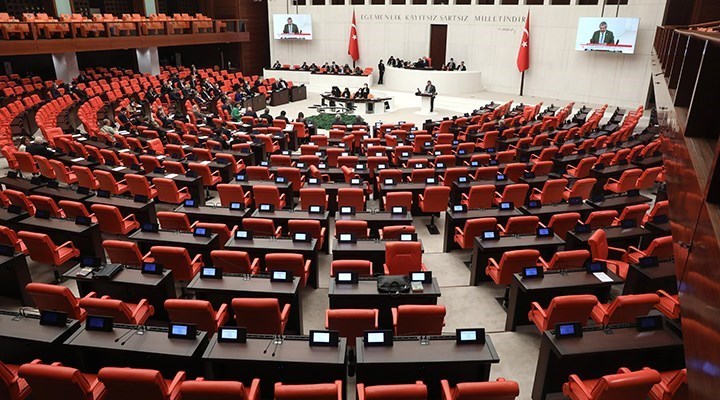 CHP'nin TÜRGEV ve Ensar gibi vakıflara aktarılan kamu kaynaklarının araştırılması önergesi reddedildi