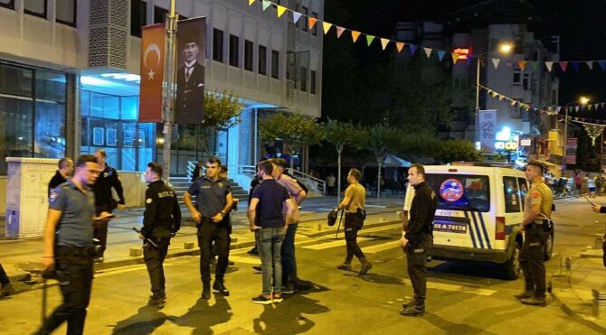 Çorlu'da 2'si polis 10 kişinin yaralandığı kavgaya 12 tutuklama