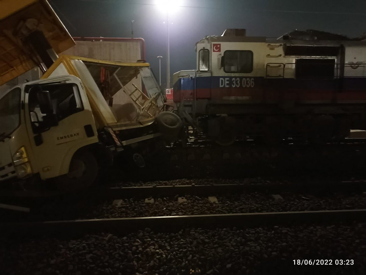 Hatay da lokomotif kazası: 1 ölü, 2 yaralı #3