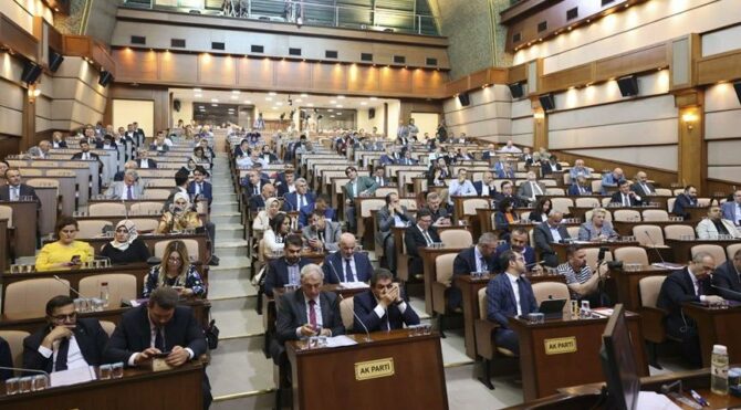 İBB Meclisi’nde AKP ve CHP arasında 'Sevr' gerilimi!