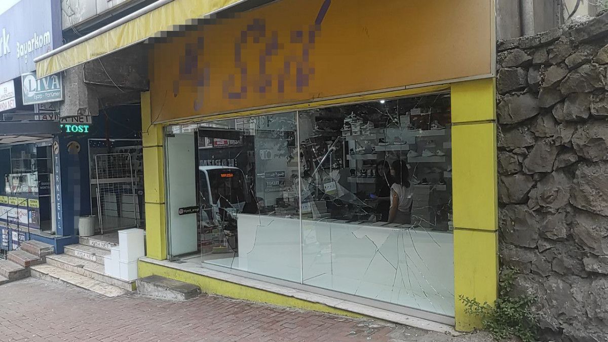 Zonguldak ta intikam diye bağıran şahıs, 7 dükkanı taşladı #4