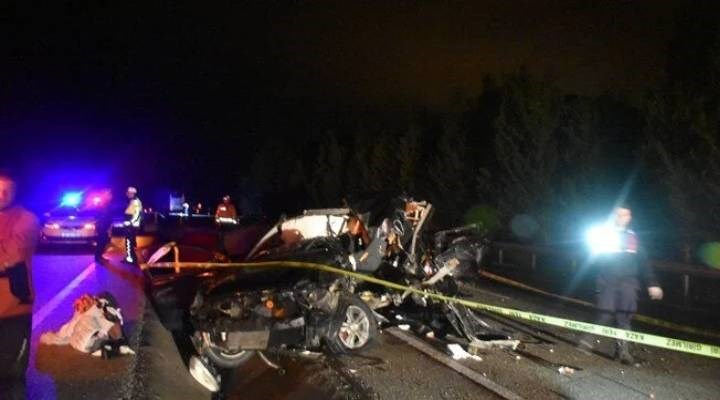 Tosya'da yolcu otobüsü ile otomobil çarpıştı: 2 ölü, 16 yaralı