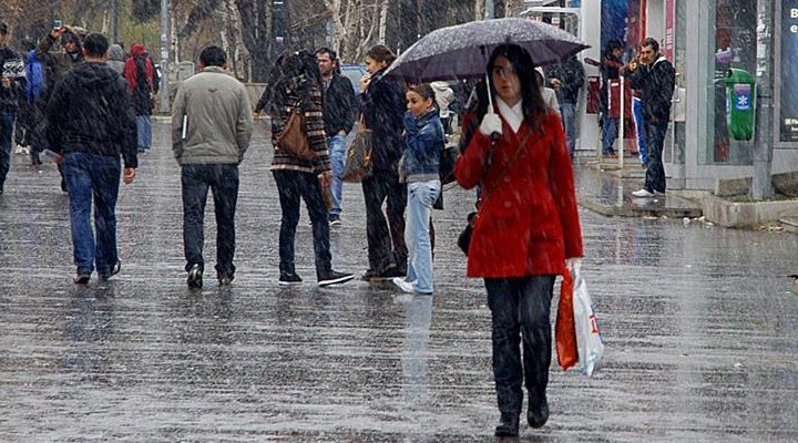 Türkiye yeni haftaya da yağışlı havanın etkisiyle başlayacak