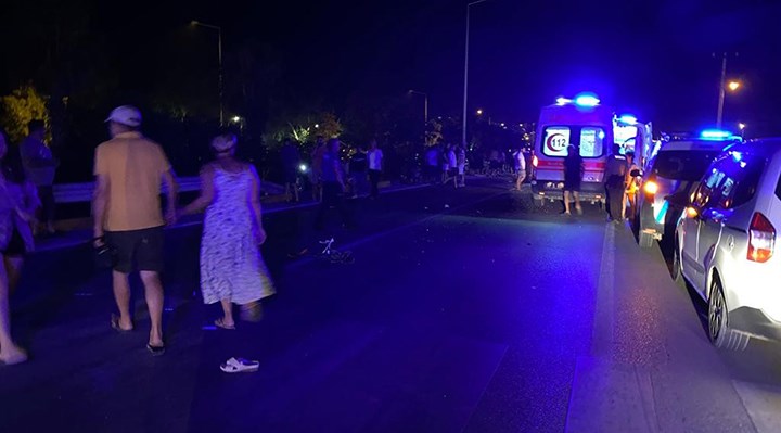 Antalya'da 3 kadın, otomobilin çarpmasıyla hayatını kaybetti