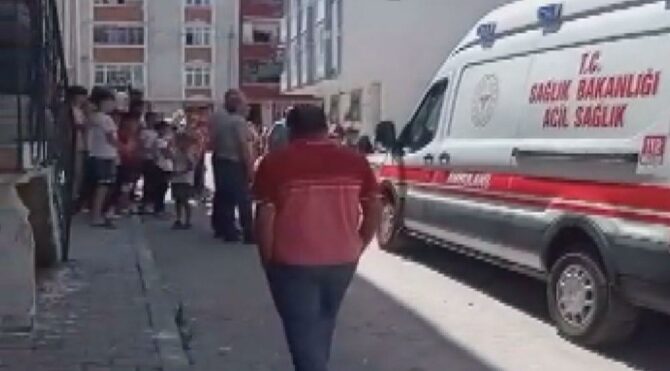 Arnavutköy'de kavgalı 2 aile birbirlerinin iş yerlerine saldırdı