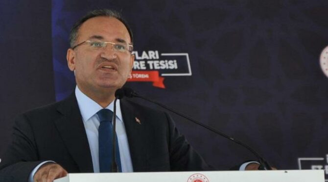 Bakan Bozdağ: Cezaevlerimizde ve Türkiye'de işkence yoktur