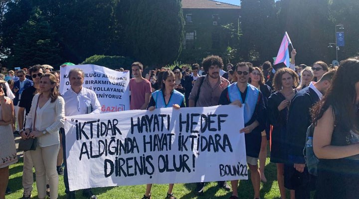 Boğaziçi Üniversitesi mezun kartlarını süresiz iptal etti