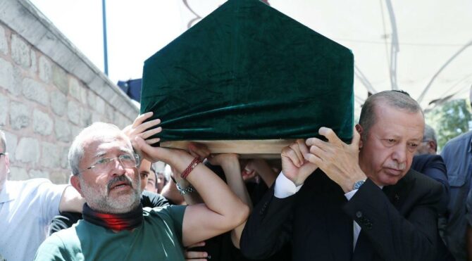 Cumhurbaşkanı Erdoğan Hacı Nimet Kaya'nın cenazesine katıldı 