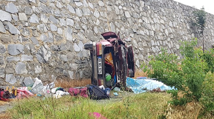 Edirne'de feci kaza: 2 ölü, 2 yaralı