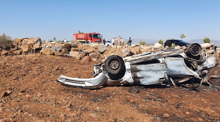 Hatay'da devrilip alev alan otomobildeki 4 kişi yaşamını yitirdi