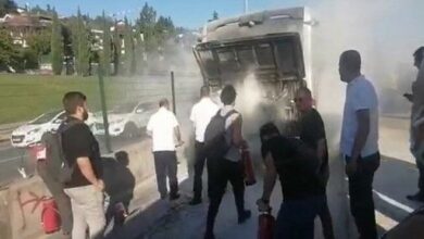 Kadıköy'de metrobüste yangın'