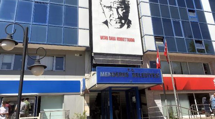 Menderes Belediyesi'ne operasyon düzenlendi!