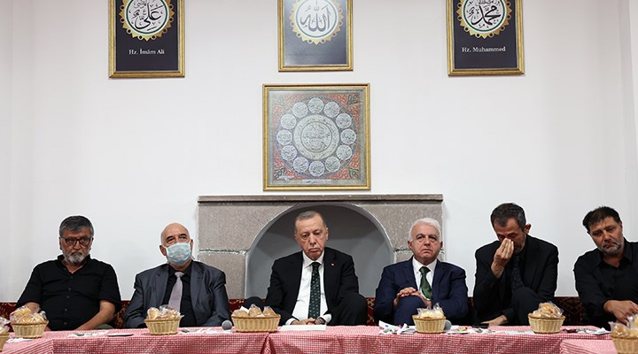 Cumhurbaşkanı Erdoğan'ın ziyaret ettiği cemevi yönetimine ihraç süreci başlatıldı