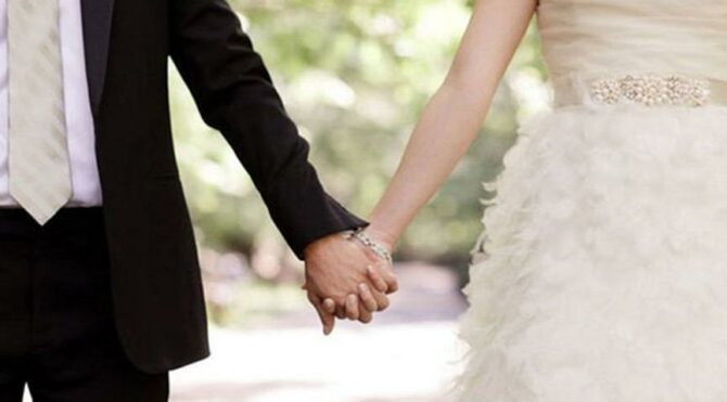 Gençlerin evlenme hayali, ekonomik krize yenik düştü