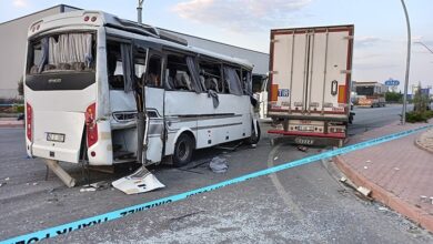 Konya'da işçi servisi ile tır çarpıştı: 1 ölü, çok sayıda yaralı