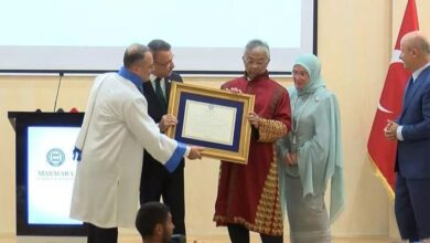 Marmara Üniversitesi'nden, Malezya Kralı Abdullah Şah'a fahri doktora ünvanı verildi