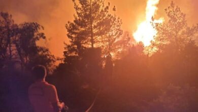 Soma'da orman yangını çıktı gece görüşlü helikopterler devrede